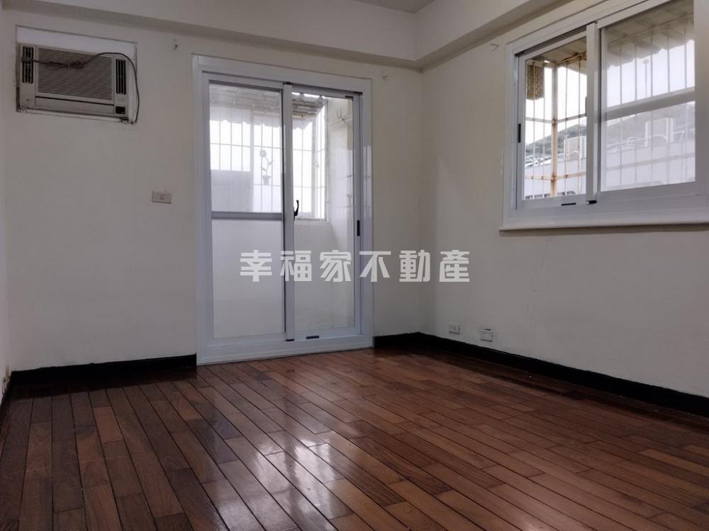 家齊高中旁建興學區三房電寓