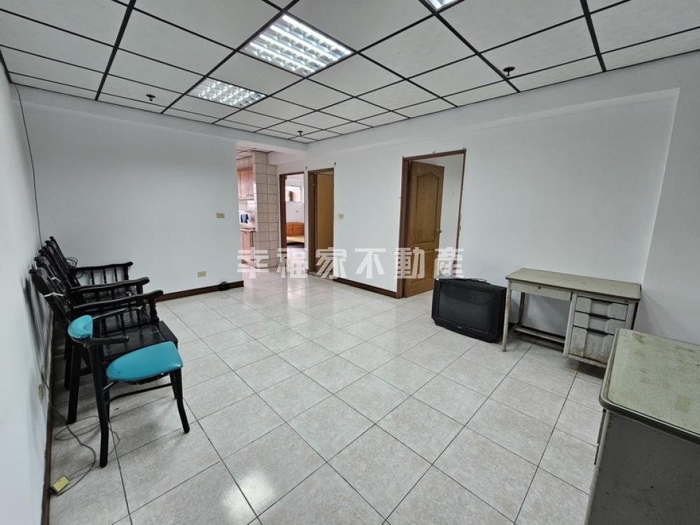 安南區採光超值3房