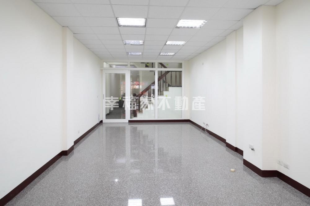 崇明路過百建坪店住大透天