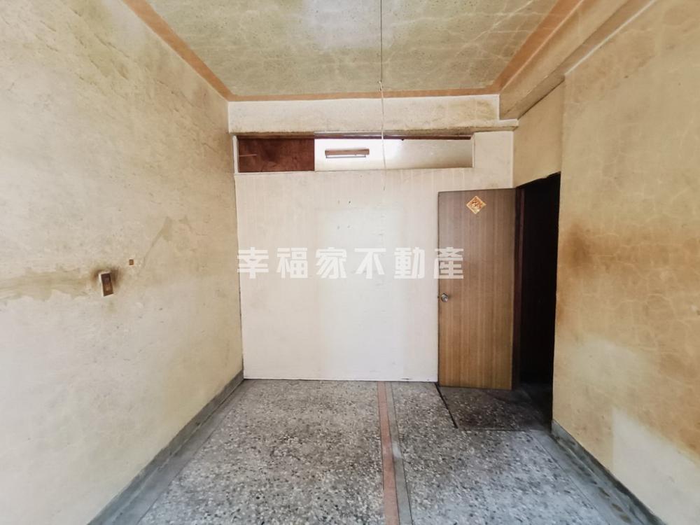麻豆國中旁近公園低總價透天