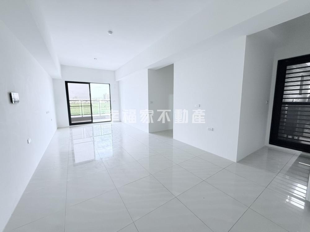 南科新市，大露台3房平車