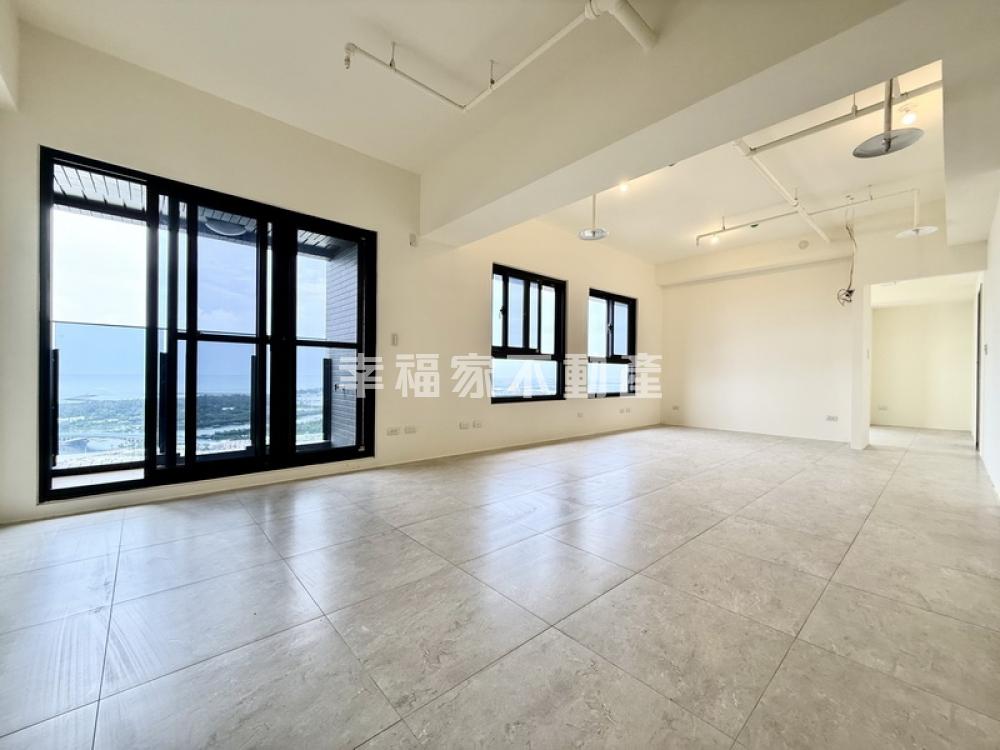 愛情海港灣之冠可隔三房平車