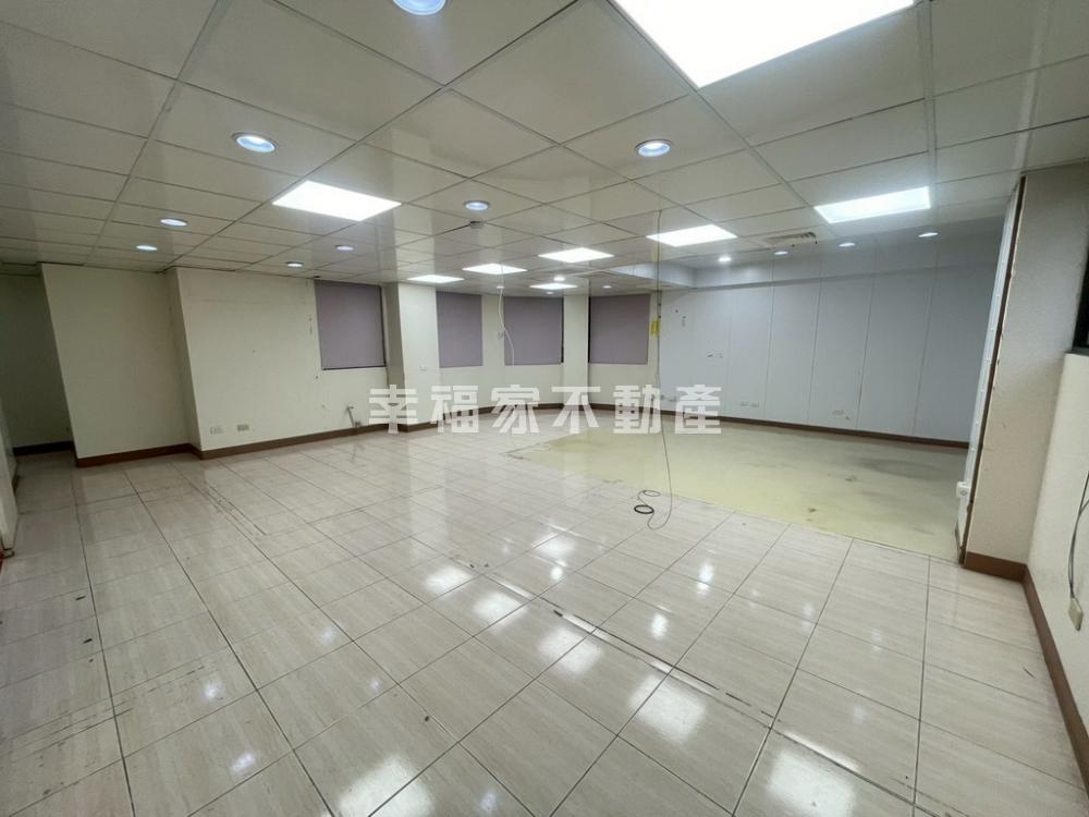 (租)中西區精華地點3F辦公室