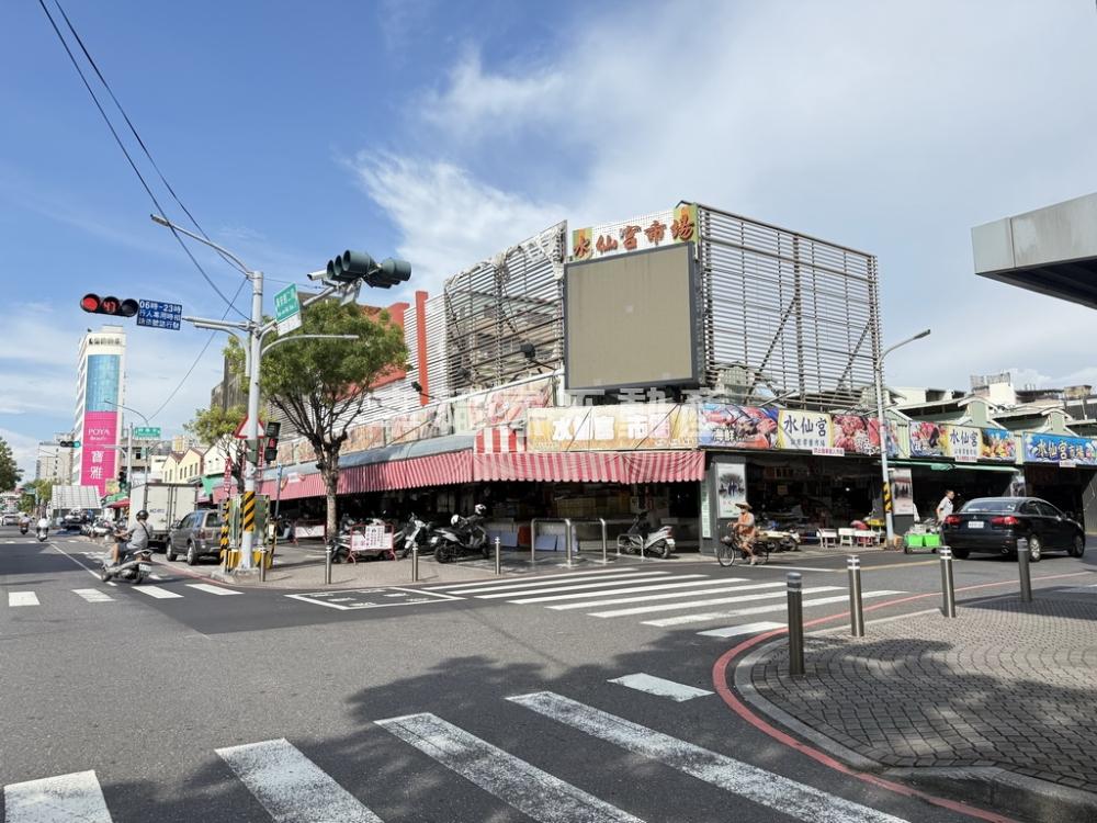 水仙宮市場，財源滾滾金店住