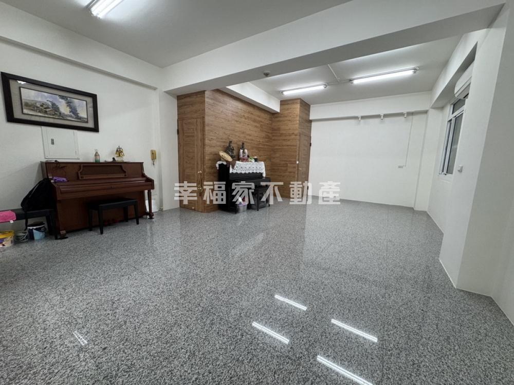 歸仁黎明雅筑大面寬優質店住
