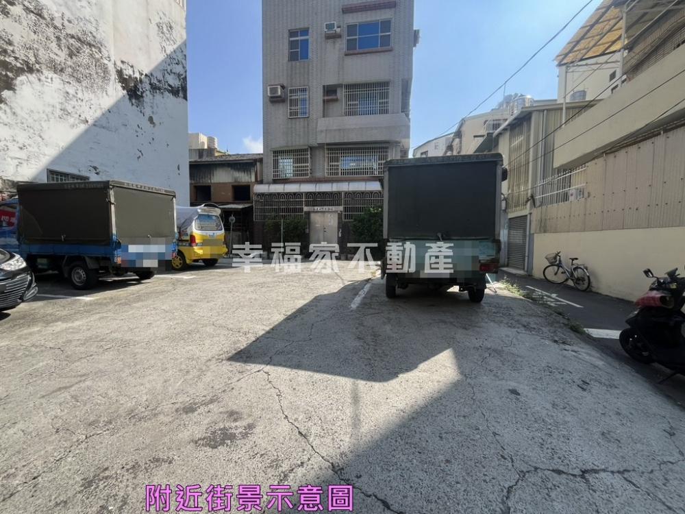 近成大台南轉運站旁豪宅建地