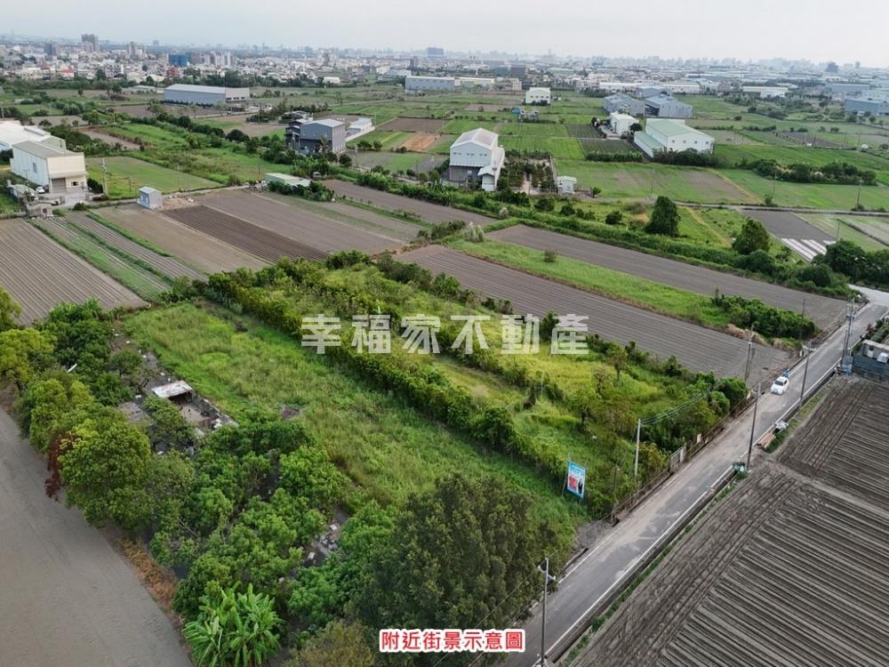 安定國中旁有塊徵收區農地