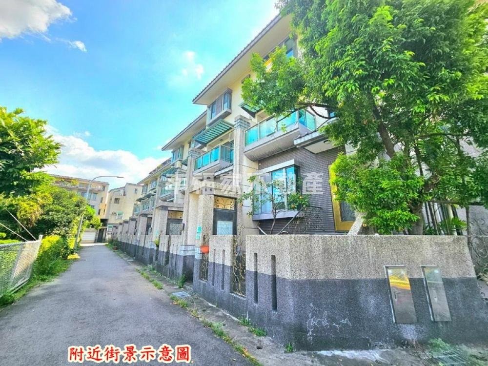 小新營前後臨路靚車墅