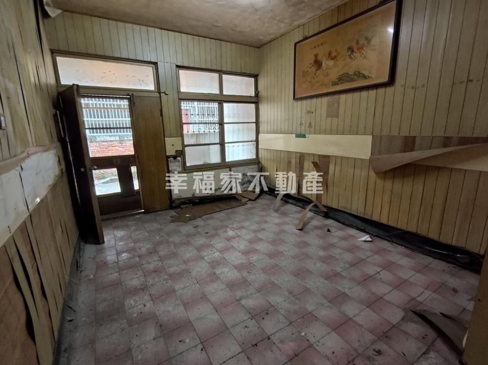 東區近南紡低總價老宅透天