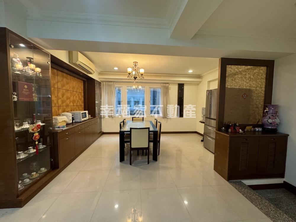 十米面寬●近商60帝王座向雙車墅