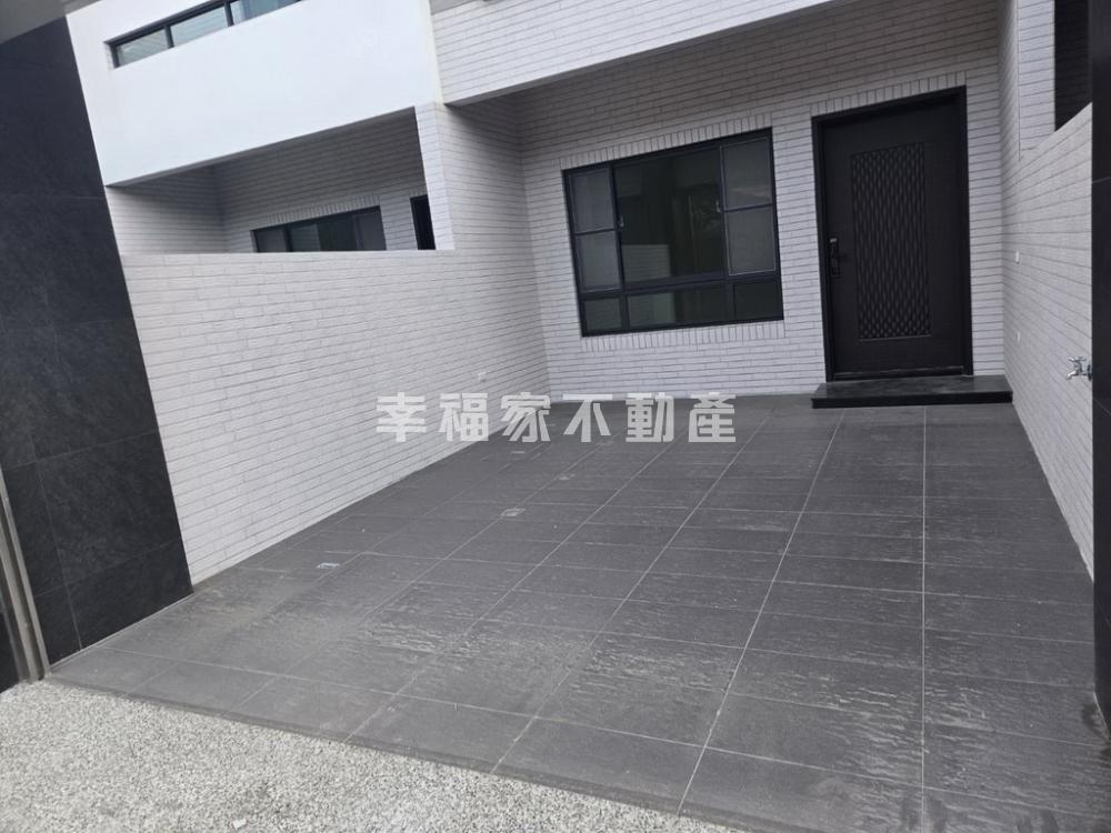 新市全新傳統車墅A8