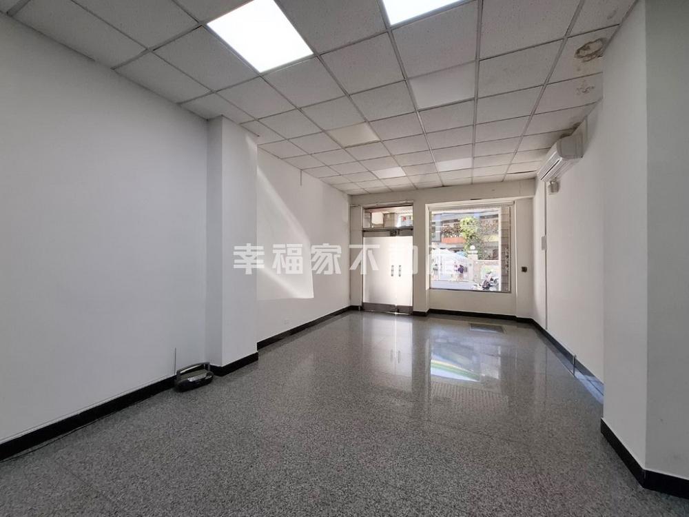 (租)三官路一,二樓黃金店面