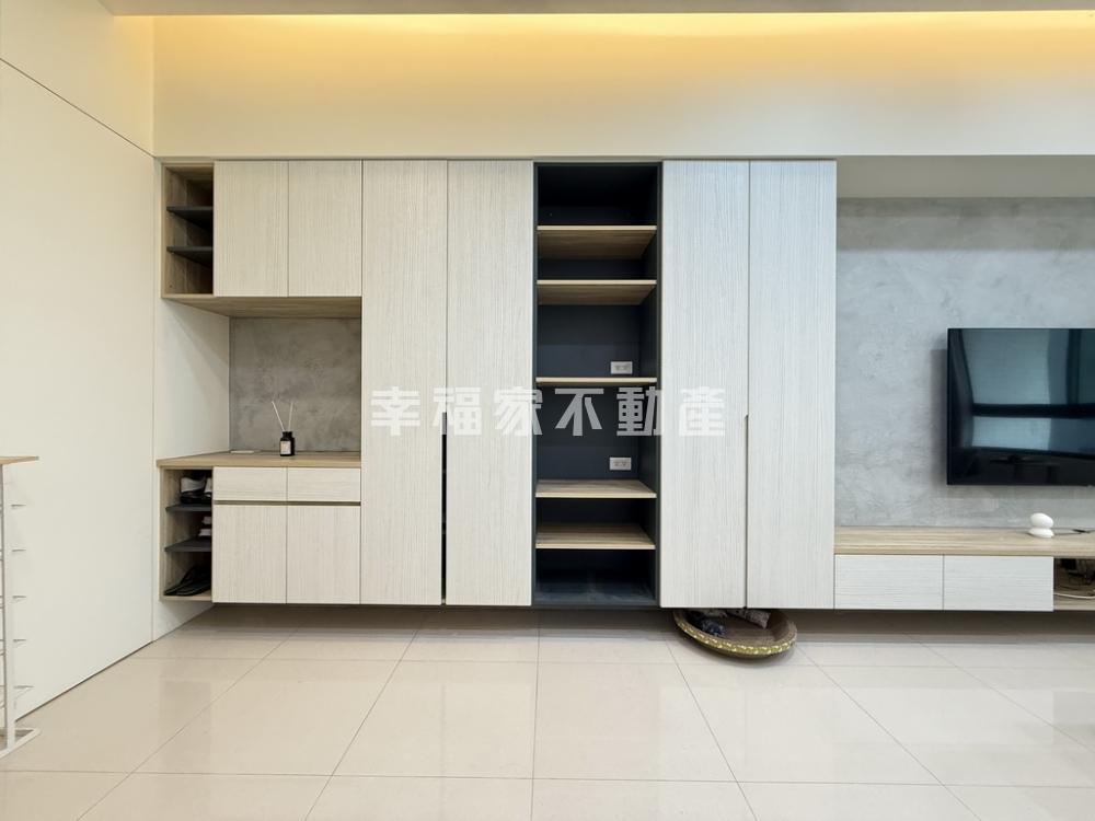 永龍VA經典3房平車