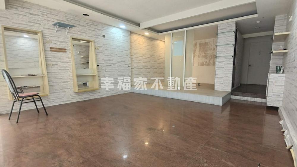 (租)新市商店街一樓店面