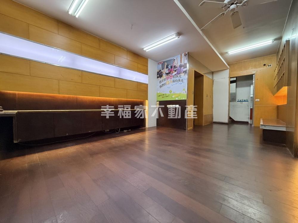 德安臨路10米多用途店住