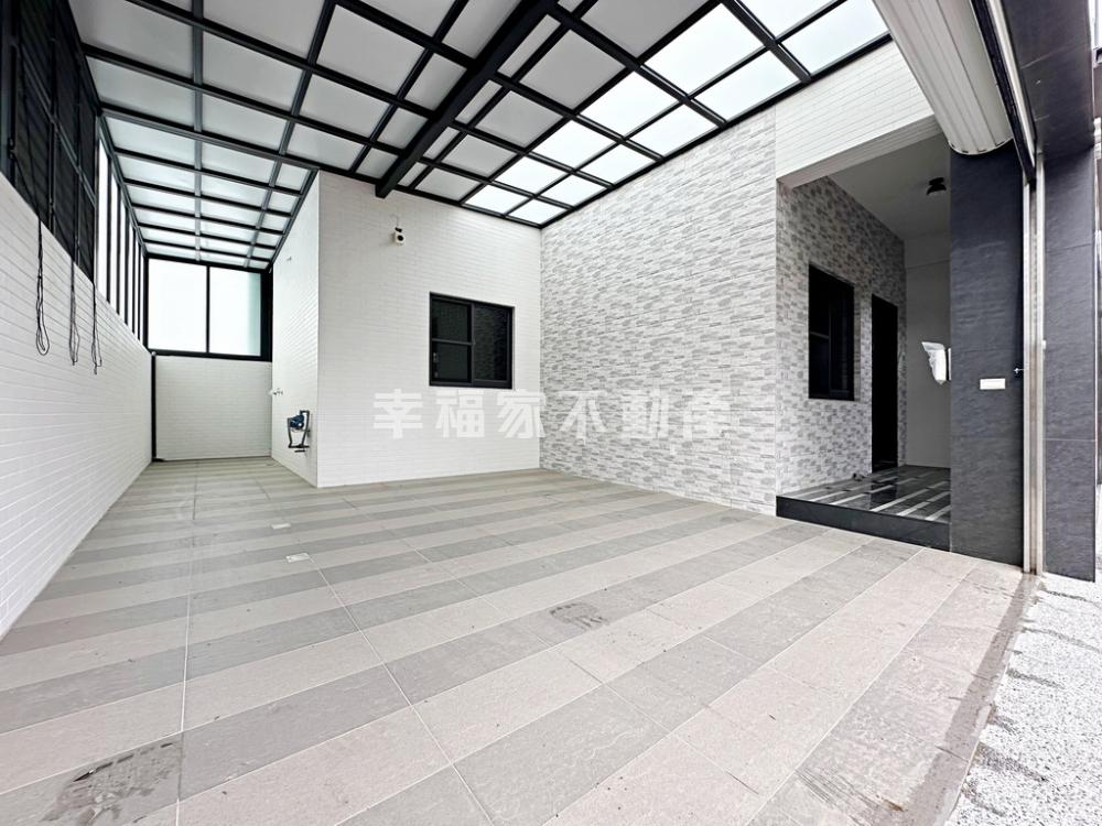 全新9米面寬邊間併排雙車墅