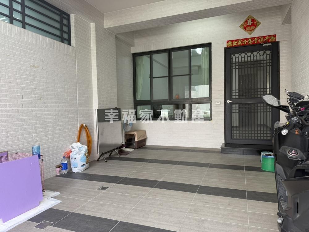 仁德上崙輕齡必買邊間車墅