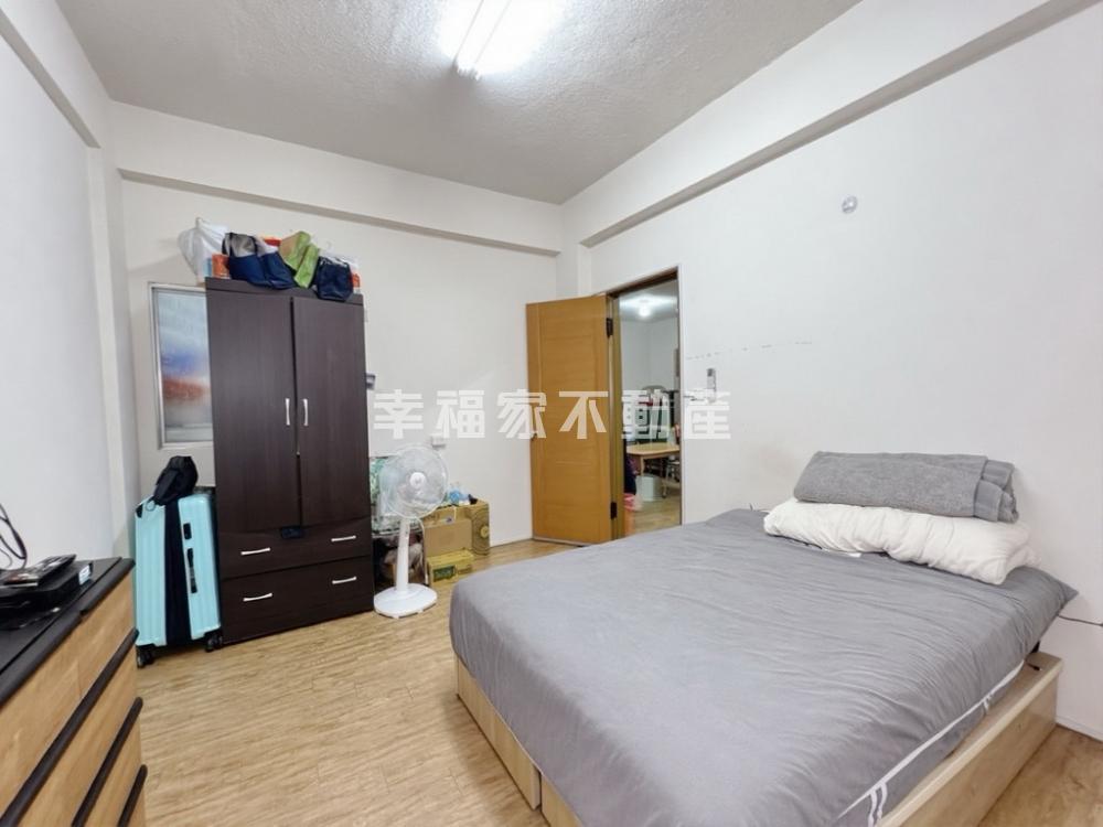 新興國小旁三樓美寓