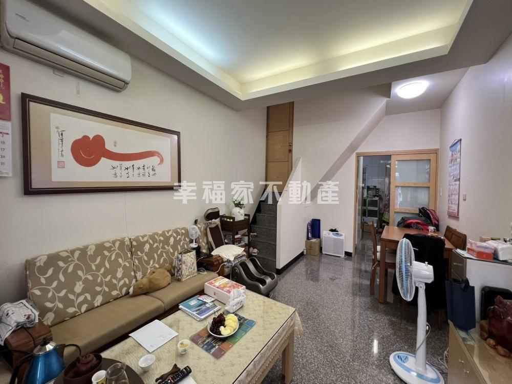 近南台南副都心｜整新透天厝｜可用約45坪｜788萬