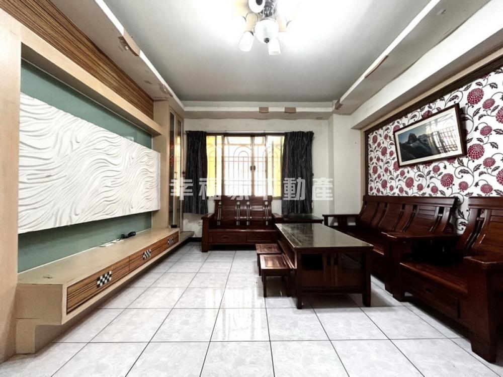 安平-市政傳奇大三房車位