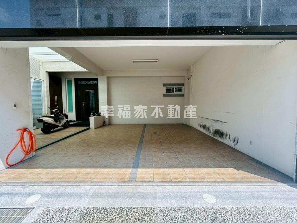 仁德91大地坪角窗獨棟豪邸