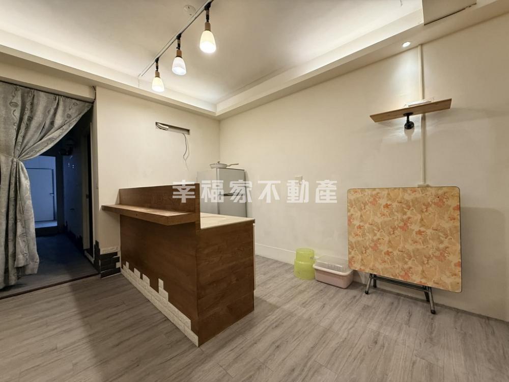 (租)歸仁早市旁。住店兩用透天