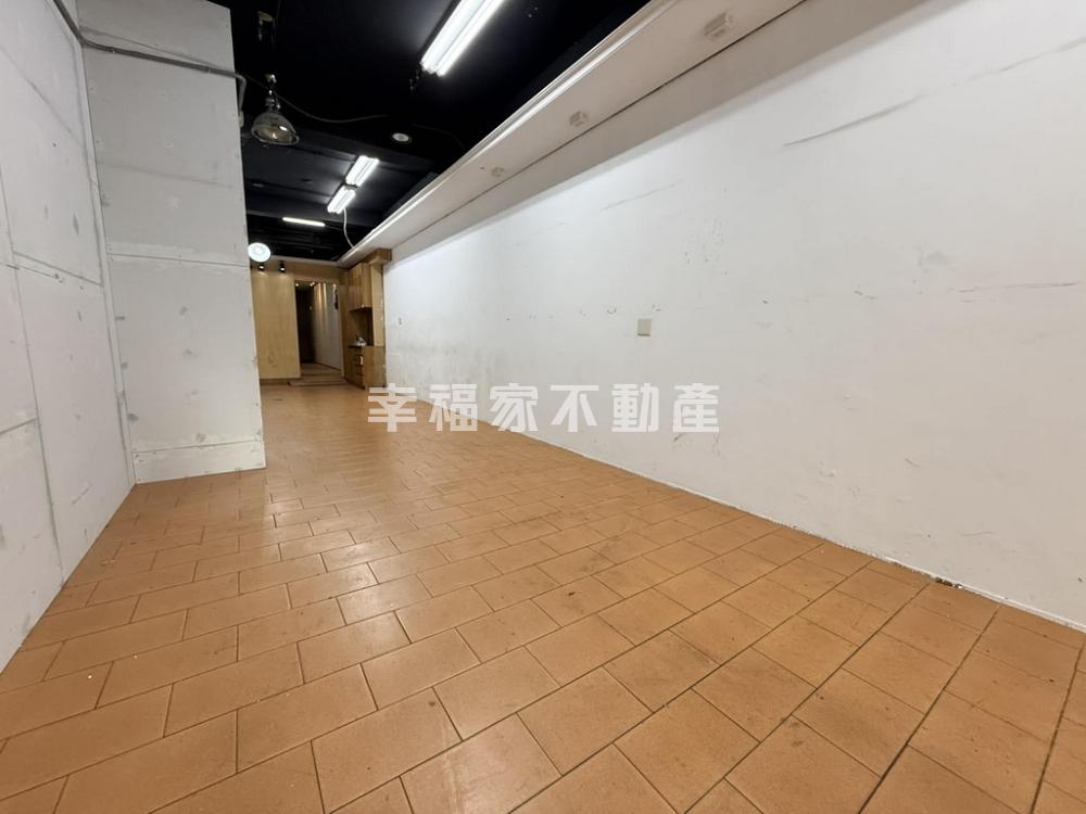 (租)歸仁早市旁。住店兩用透天