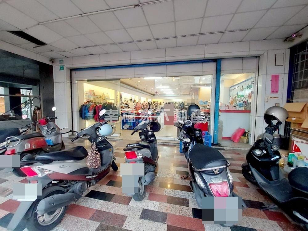 (租)府前海安50坪金店面