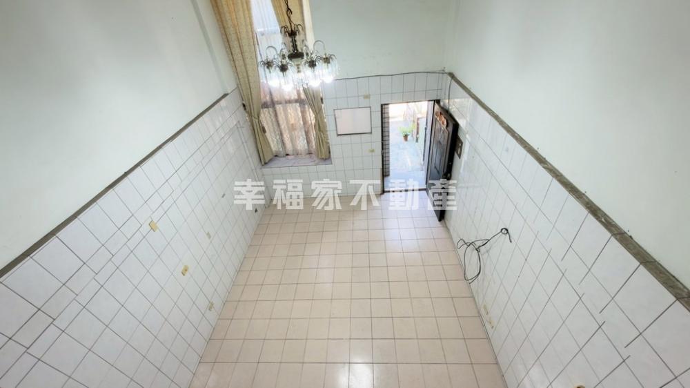 近九份子挑高花園車墅