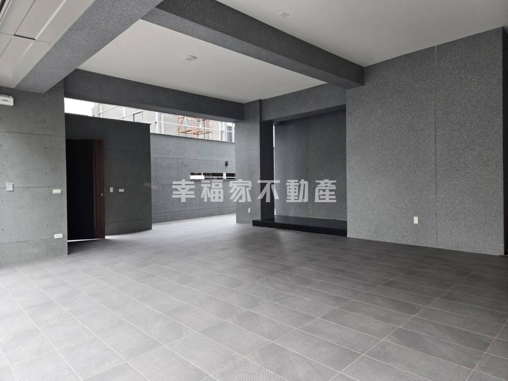商60芳鄰電梯角窗三車墅