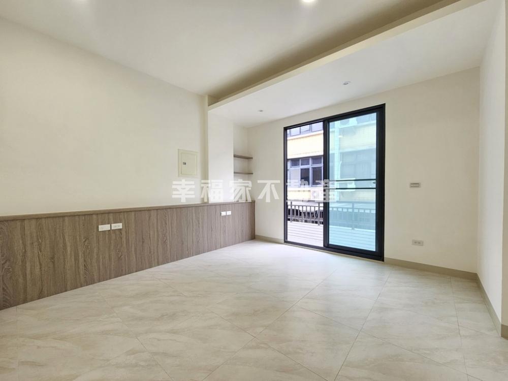 建興國中7米面寬邊間車墅