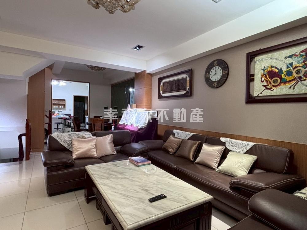 中華北路文元國小電梯大店住