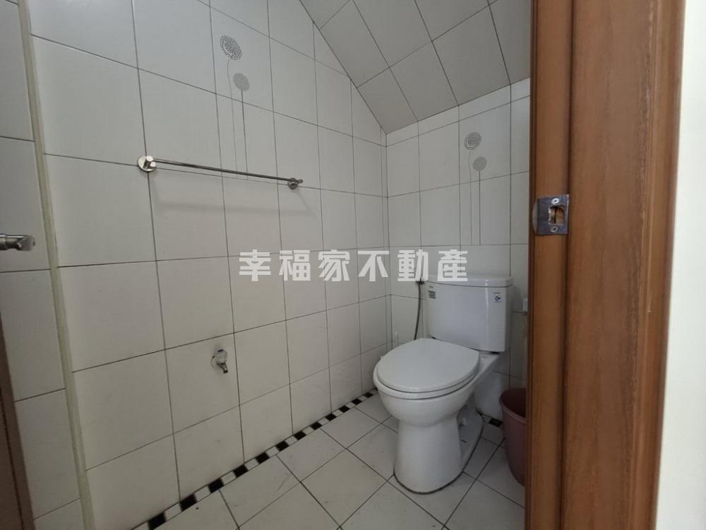 (租)麻豆夜市商圈優質店面1樓