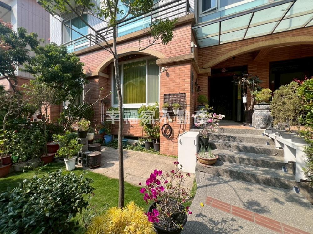 大地莊園百萬裝潢庭院三車墅