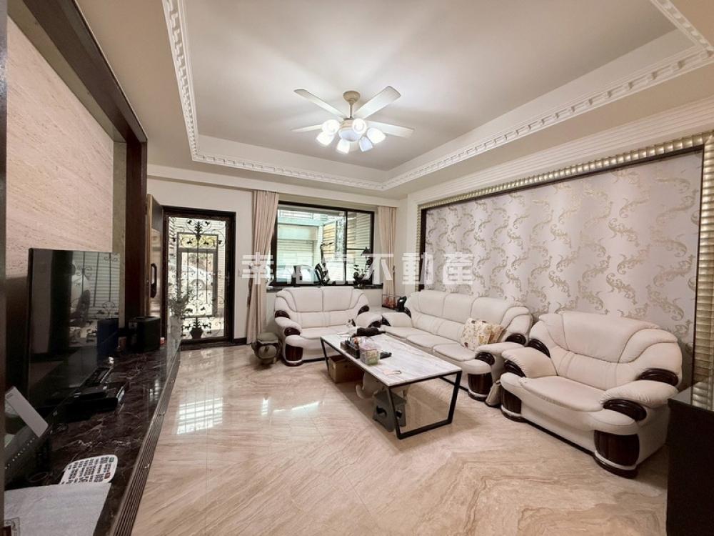 安平高質感品味機能五房車墅