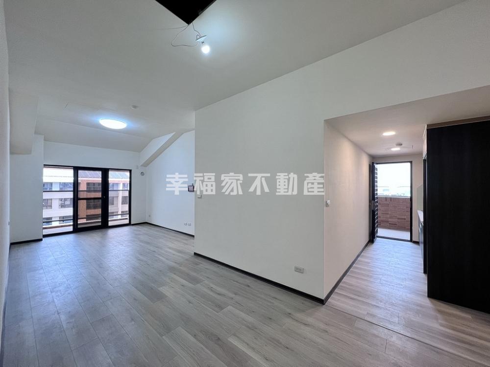 LM陽光四季全新三房雙平車