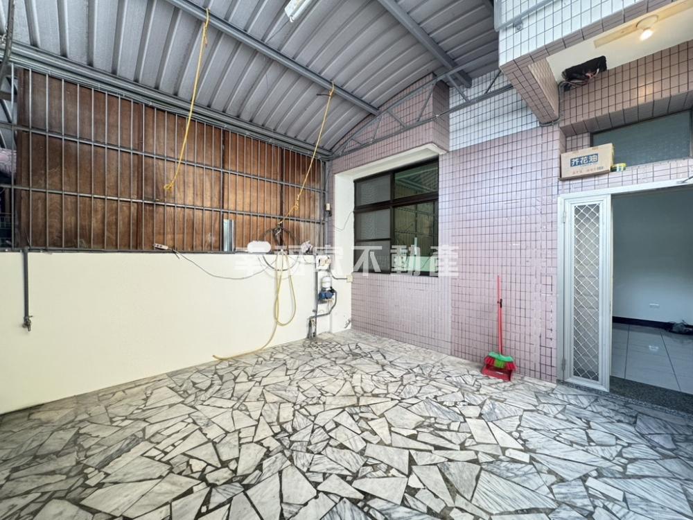 安定近南科免千萬孝親房車墅