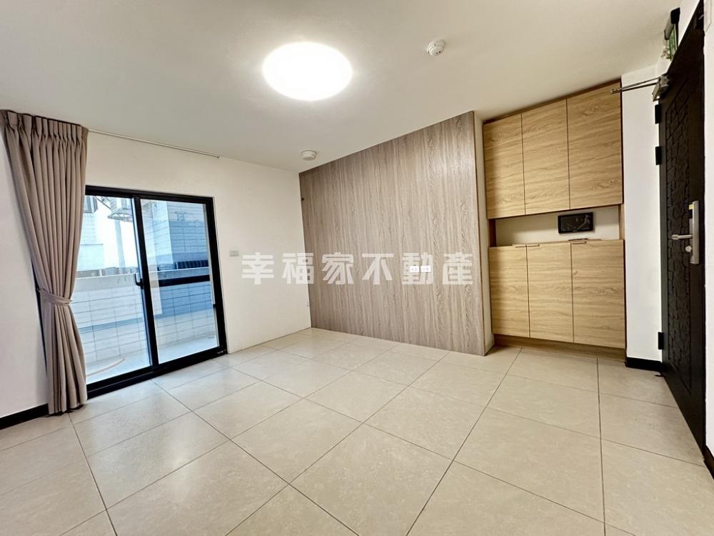 西區後站商圈輕屋齡3房
