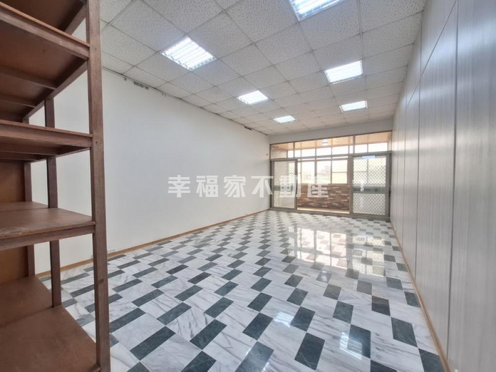 國華街ㄟ生雞蛋金店面