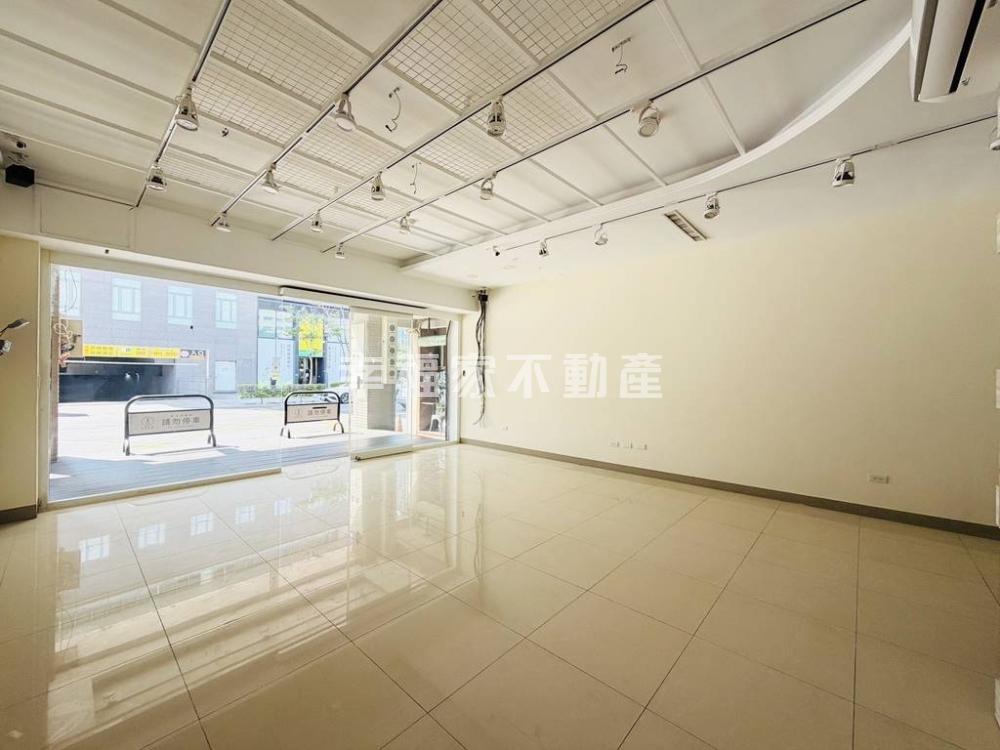 (租)新天地旁超優面寬黃金店面