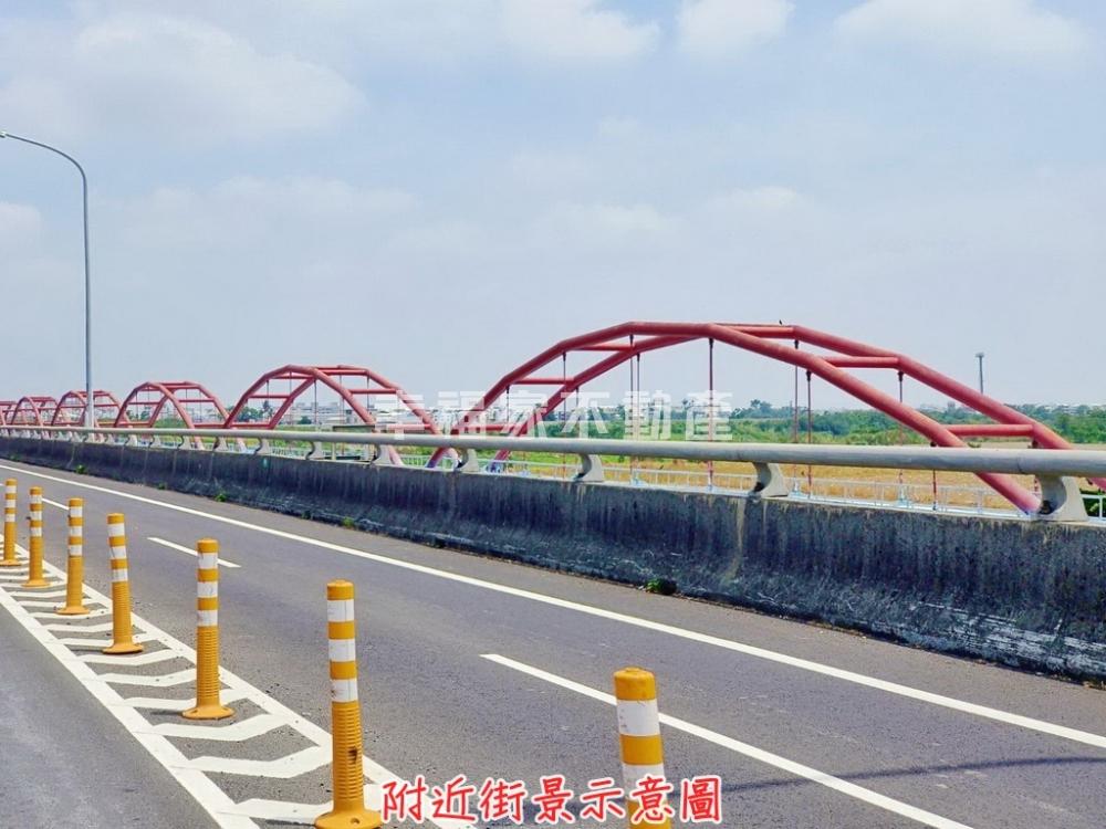 西港大橋台19旁雙面路農地