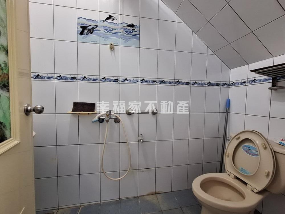 新營博愛街市中心店住