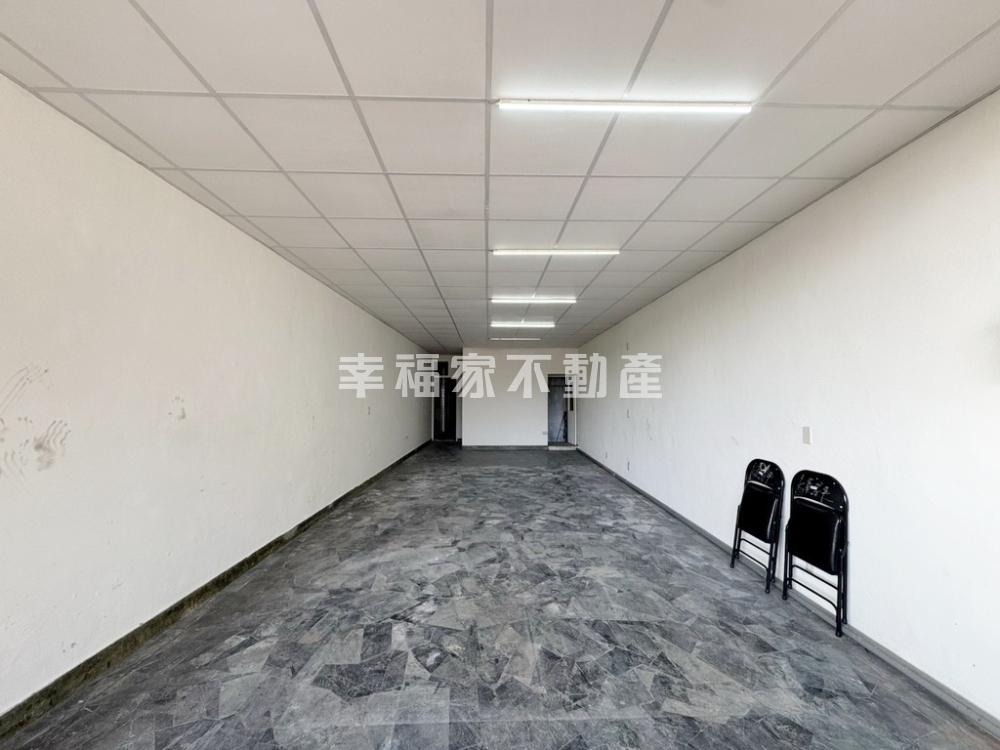雙城區安平朝南黃金店住