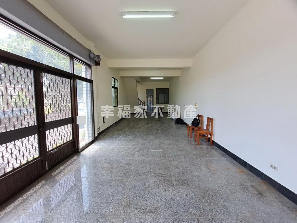 南區灣裡路海景邊間店住