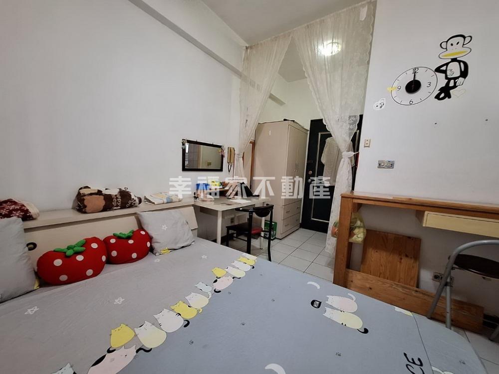 嘉義小雅路雙面採光溫馨套房