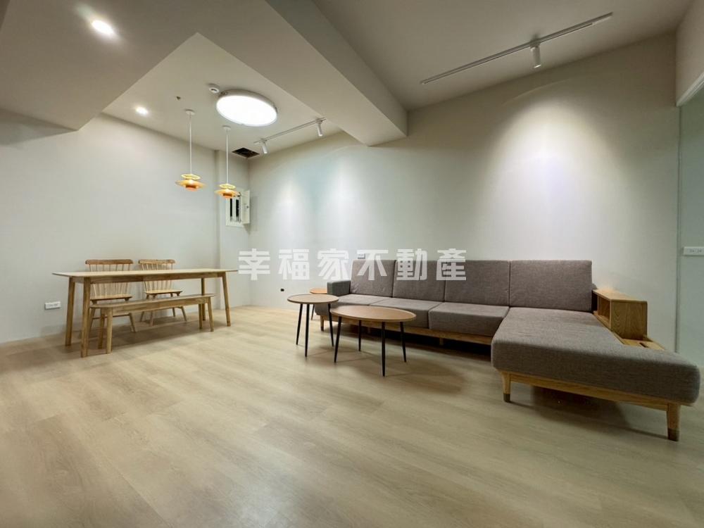 建興學區全新裝潢高樓層兩房
