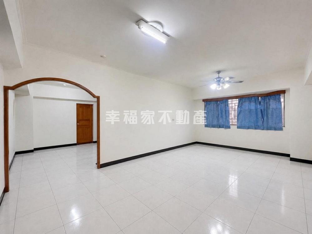 安平唐邦。一樓大空間美三房