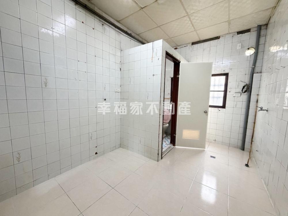 仁和商圈吃市熱鬧1+2樓店