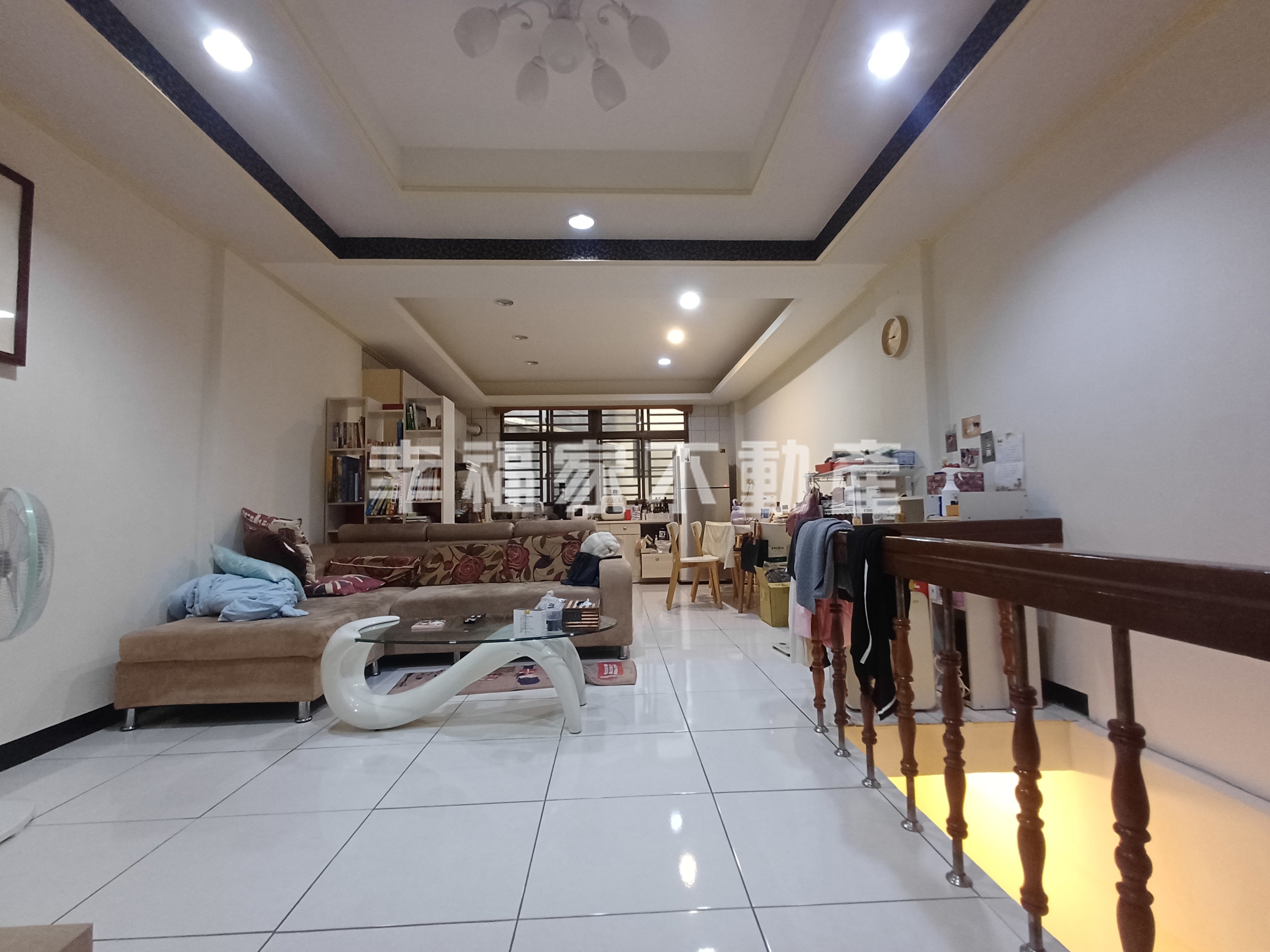 大成路透天店住