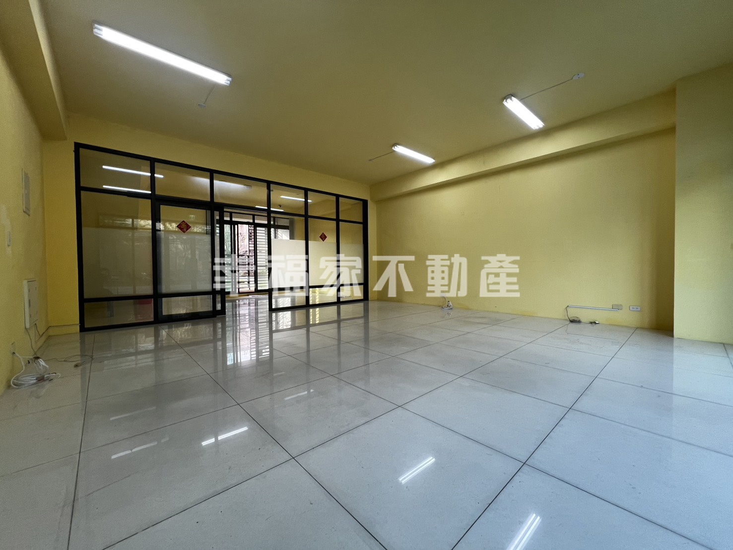 南科LM大面寬樓店+平車